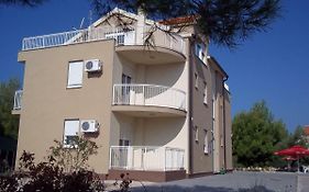 Vila Ivancica 2